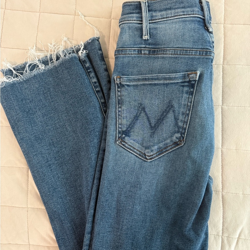 MOTHER Frayed Hem Blue Cropped Jeans